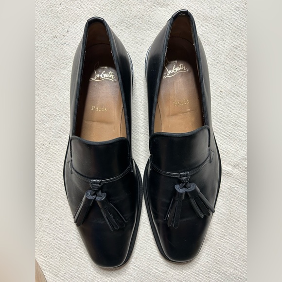 Christian Louboutin - Picture 2 of 9